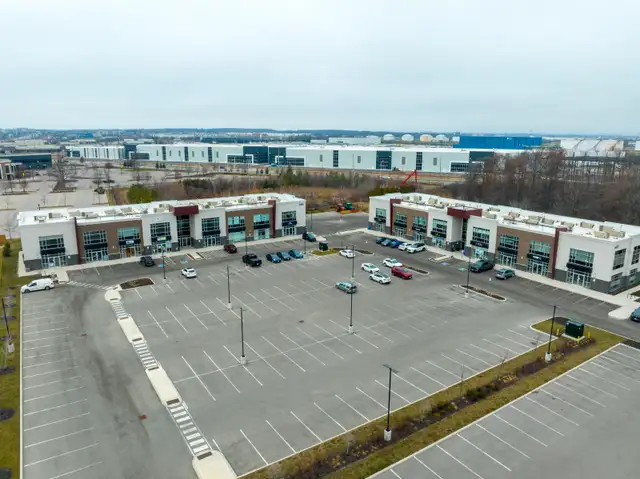 Office Unit for Rent by Owner in Commercial & Office Space for Rent in Oakville / Halton Region - Image 26