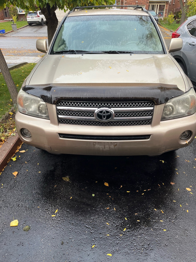 2006 Toyota Highlander Hybrid in Cars & Trucks in City of Toronto - Image 2