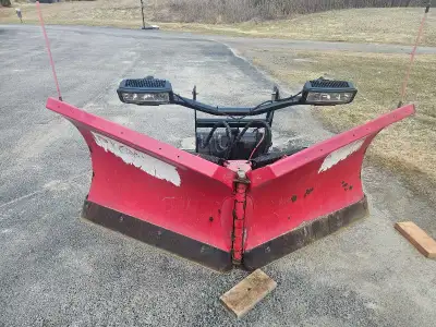 Boss snow plow V blade Works great was used as a spare Comes with contoler $4500