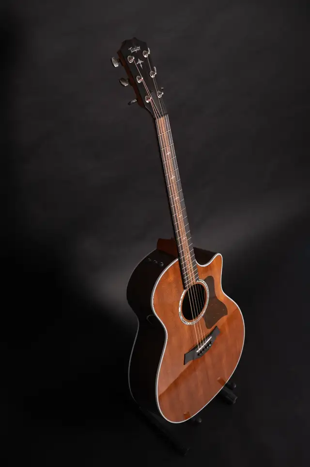 Guitare Taylor 414cd LTD Sinker Redwood in Guitars in Sherbrooke - Image 4