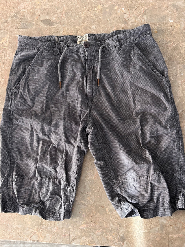 Lot de 5 shorts/pantalons pour homme dans Hommes  à Longueuil/Rive Sud - Image 3