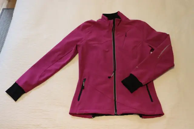 Manteaux ski de fond  NEUFS in Women's - Tops & Outerwear in City of Montréal - Image 3