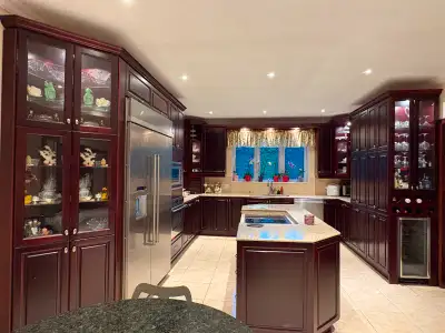 armoires, portes merisier, comptoirs granites cuisine à vendre, View more