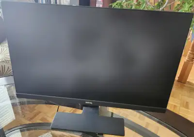 Moniteur BENQ Écran de 23 pouces Branchement HDMI Branchement D Branchement DB