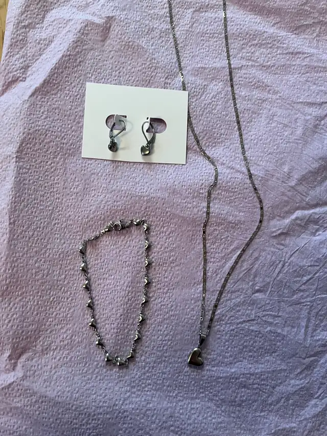 Silver Necklace Set with Bracelet in Jewellery & Watches in Ottawa - Image 3