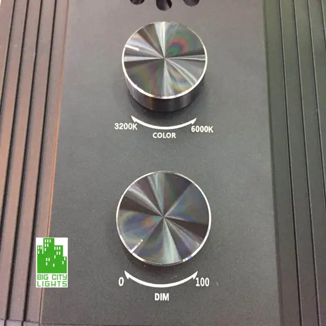 ⚡️ NEW - 50w Bi-Colour LED Portable Light, compact and bright! ⚡ in Cameras & Camcorders in Calgary - Image 3