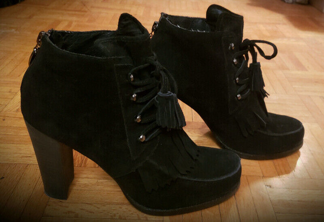 Bottines Suède noires - Black Suede boots dans Femmes - Chaussures  à Ville de Montréal