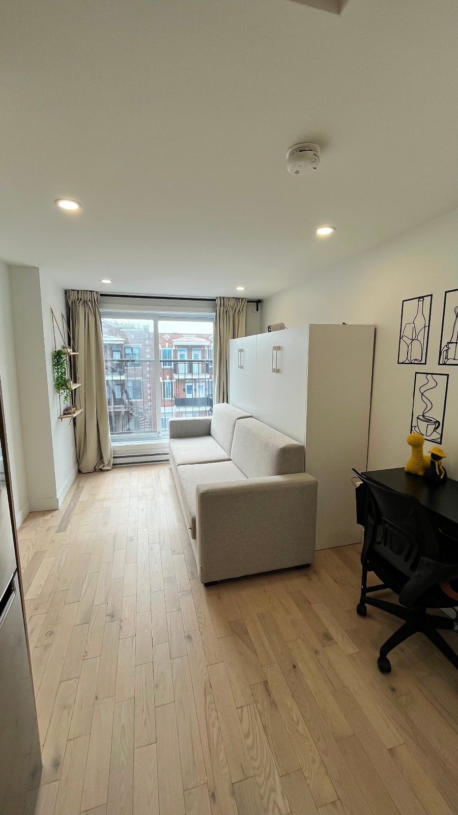 Studio Lease Transfer in Hochelaga — photo 1