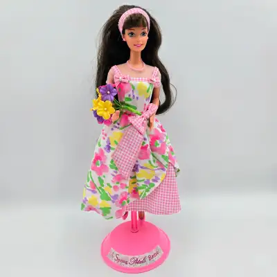 Barbie Doll 1996 Spring Petals Brunette #16746 Mattel Avon Special Edition Read You Have Great Taste...