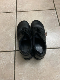 Safety Shoes ( steel toe, size 9 ) for Lady for Sale