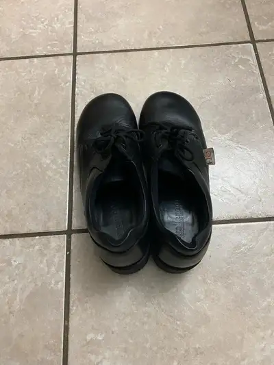 Safety Shoes ( steel toe, size 9 ) for Men for Sale, View more