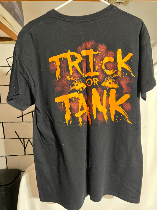 Happy Sabatween Trick or Tank T-shirt  Size XXL in Men's in Ottawa - Image 4