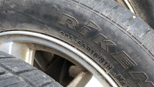 4 Tires/rims from 01-z24 cavalier, rims good shape. in Tires & Rims in Vernon - Image 3