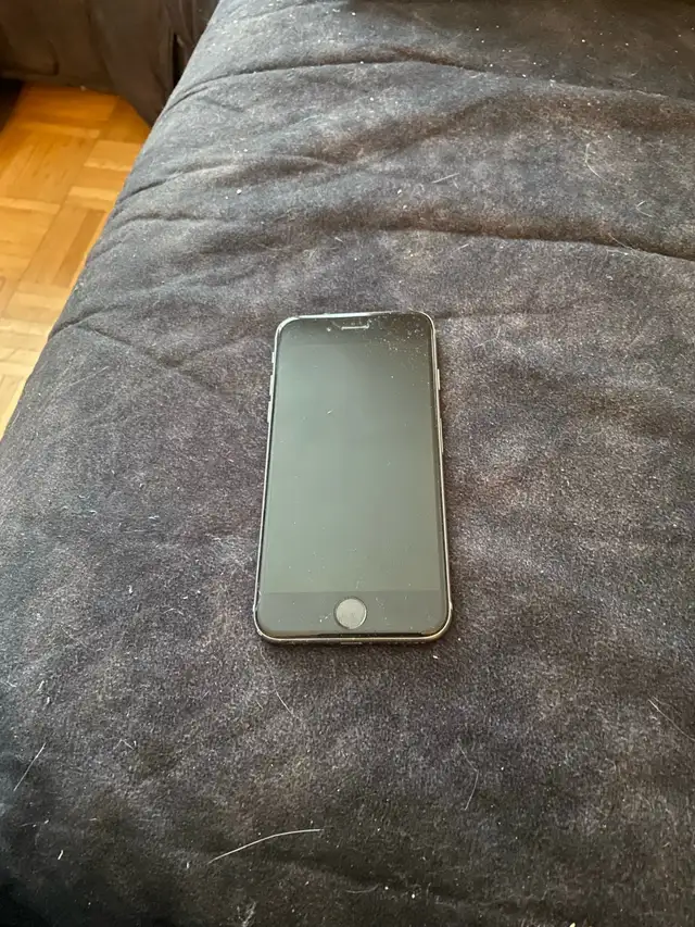 iPhone 6 in Cell Phones in Lévis - Image 9