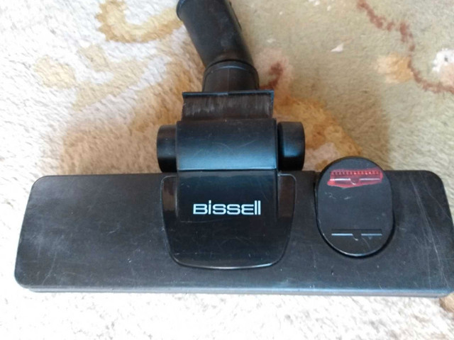 Bissell bare floor accessory for vacuum in Vacuums in Calgary - Image 2