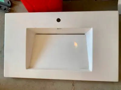 Bathroom vanity top, 36” x 22”, new, modern design.
