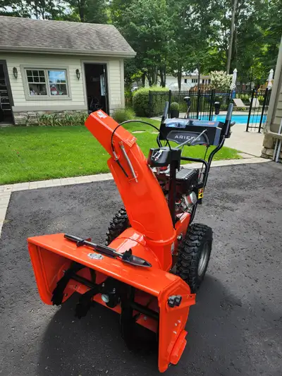 SOUFFLEUSE ARIENS DELUXE 28 POUCES, View more