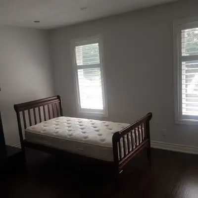 Room for Rent ( Females)