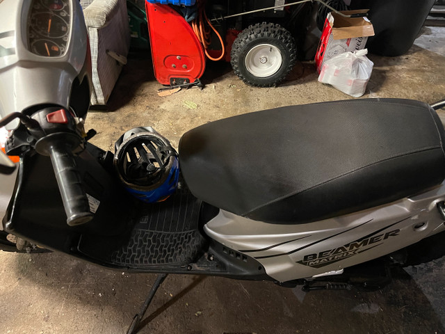 SCOOTER E-TON BEAMER MATRIX 2006 BONNE CONDITION 50CC automatic dans Scooters et minimotos  à Lac-Saint-Jean - Image 4