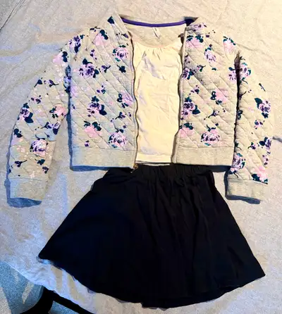  Girls’ Clothing Bundle — Sizes/Ages Approx. 8–12 , View more
