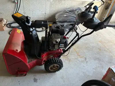 TORO POWER MAX 724 OE SNOWBLOWER FOR SALE, View more