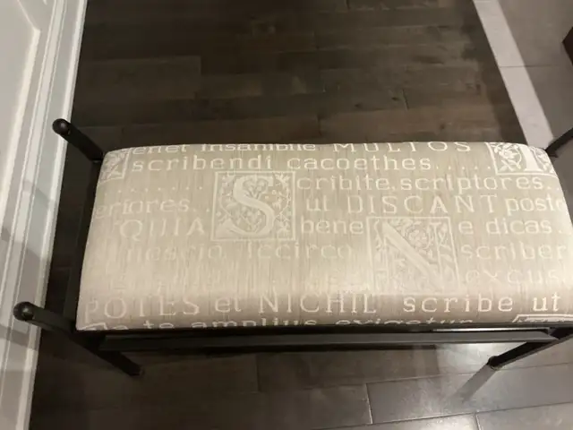 Banc d'entrée in Other in Laval / North Shore - Image 3