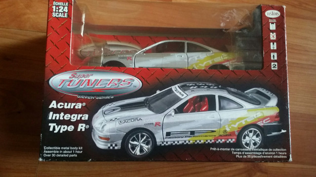 Testors Super Tuners Series Acura Integra Type R Kit 1/24 in Arts & Collectibles in Oshawa / Durham Region