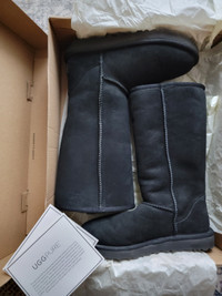 WOMENS TALL BLACK UGG BOOTS-size 7