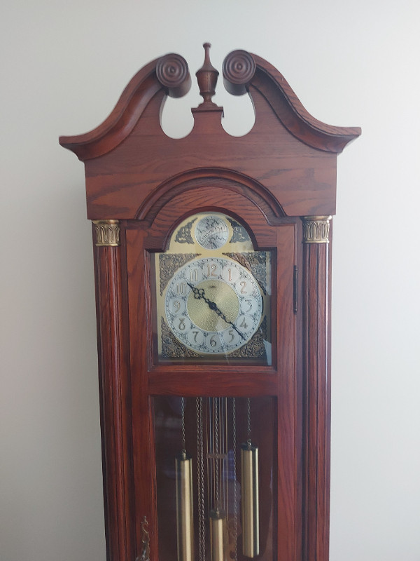 Horloge grand pere dans Art et objets de collection  à Laurentides