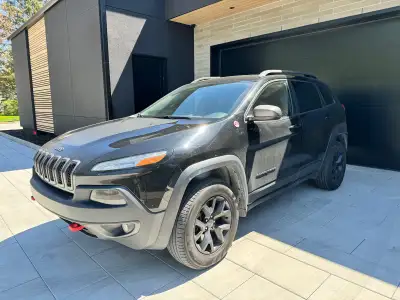 2018 jeep cherokee trailhawk leather plus