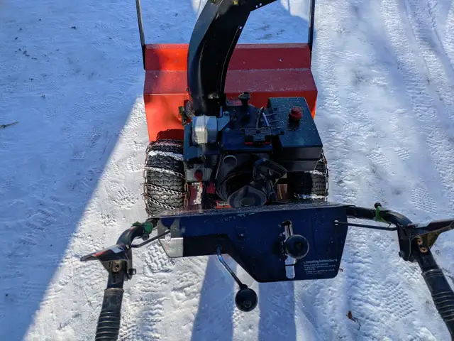 Souffleuse Ariens ST 1032 in Snowblowers in Laval / North Shore - Image 4