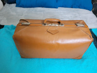 Vintage Leather Lugagge Suitcase