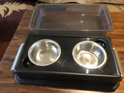 Pet IRIS Small Elevated Feeder with Airtight Food Storage, View more