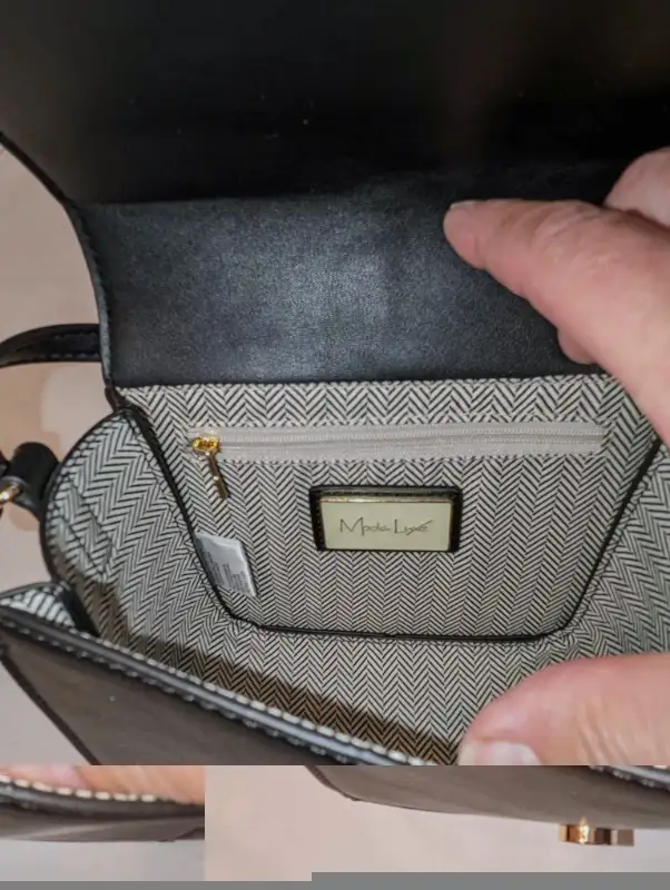 Smart BNWT Black Moda Lena Vegan Leather Crossbody Bag! in Women's - Bags & Wallets in London - Image 4