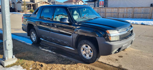 2004 Avalanche in great condition!  in Cars & Trucks in Calgary