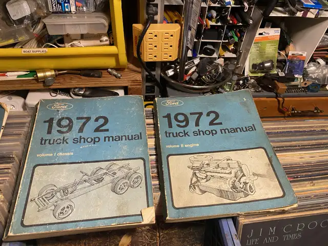 Ford Truck Manuals in Other in Hamilton - Image 6