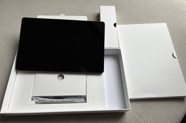 Brand New Open Box Lenovo IdeaPad Duet 3 Chrome 11Q727 10.9" 2 i in Laptops in Mississauga / Peel Region - Image 3