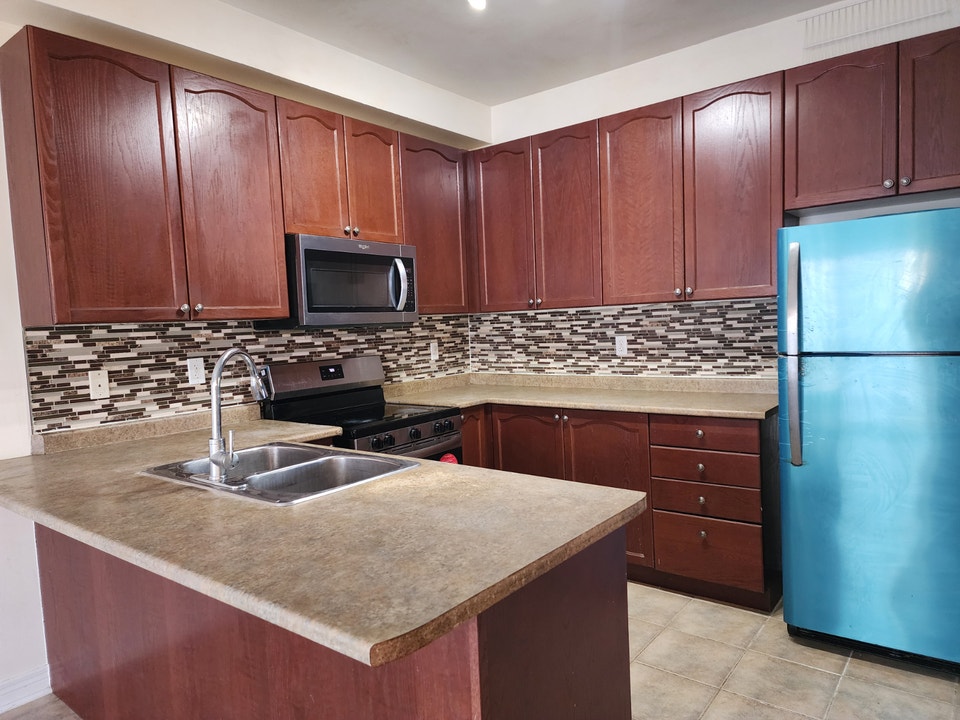 4 Bedroom Detached Home (Upper) for Lease in Brampton South 4