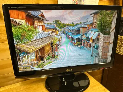 COMPUTER LCD MONITOR LG FLATRON 20 inch, View more