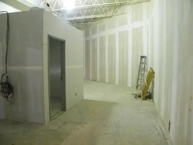 basements,reno,offices,light commercial. in Drywall & Stucco Removal in Calgary - Image 5