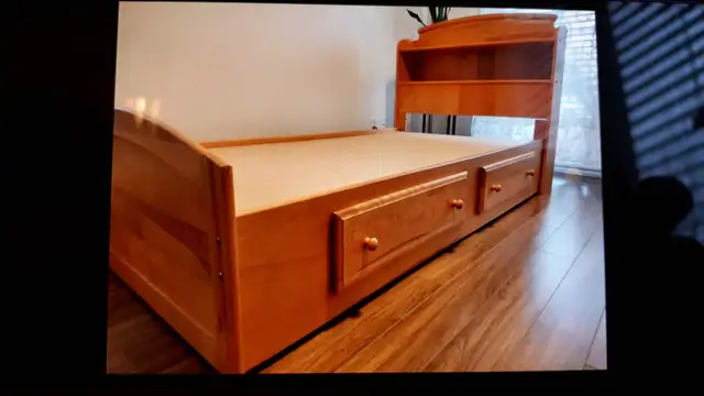 lit simple in Beds & Mattresses in Longueuil / South Shore - Image 2