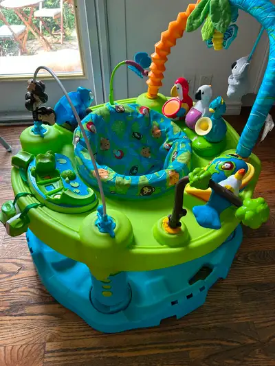 Clean and in good condition, coming from a smoke-free home. All its original parts are in good worki...