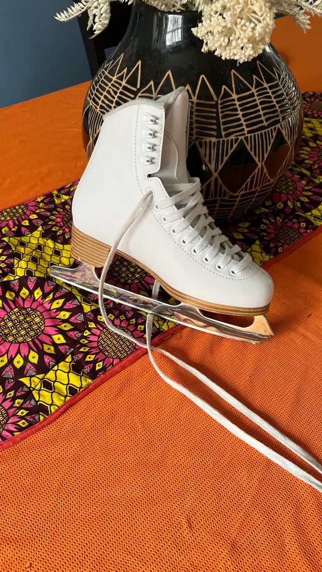 patins Jackson Classic 500 taille 5 in Skates & Blades in Longueuil / South Shore - Image 4