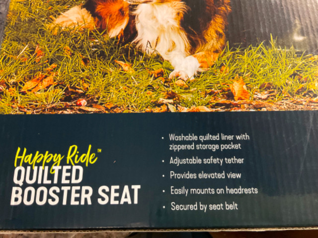Brand New Quilted Booster Car Seat for Dogs in Accessories in Peterborough - Image 4