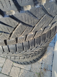 -4 pneus hiver Dunlop Runflat 255-55R18 tres bon état