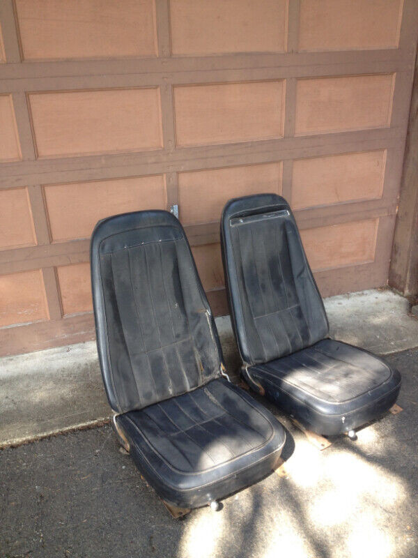 classic seats in Auto Body Parts in Nelson - Image 2