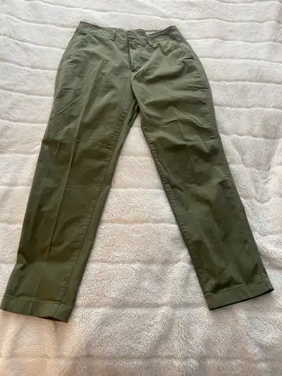 GAP Downtown Khaki Women's size 8, View more