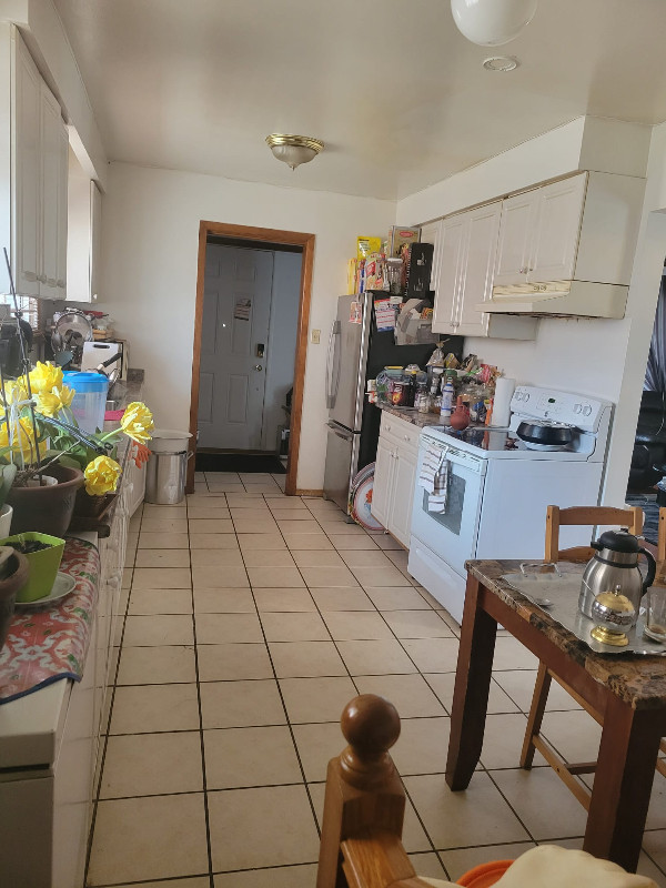 3 Bedroom Home For Rent in Malton + PARKING INCLUDED Long Term