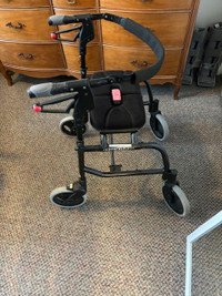 Mobility Walker – collapsible, 4 wheels, brakes, can sit on