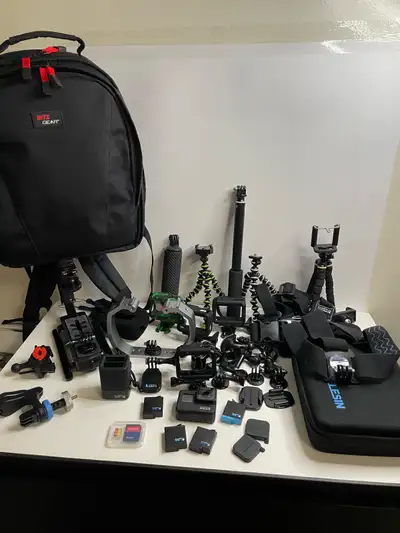 GoPro Hero 7 4K 4 Batteries 128gb Card, View more